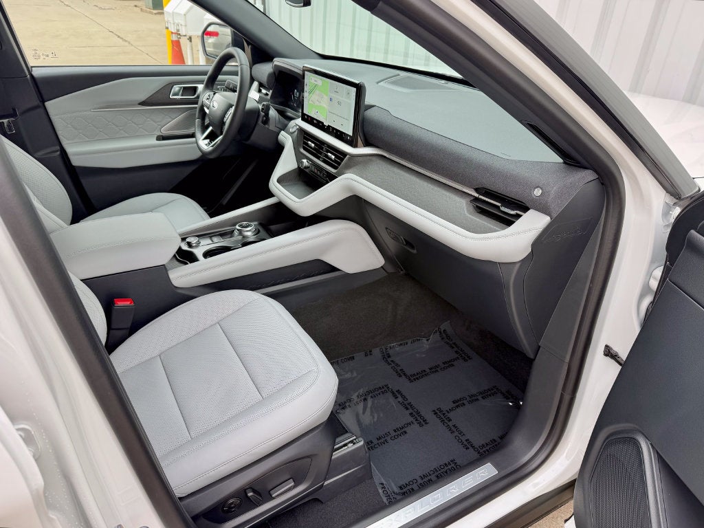 2027 Ford Explorer Platinum