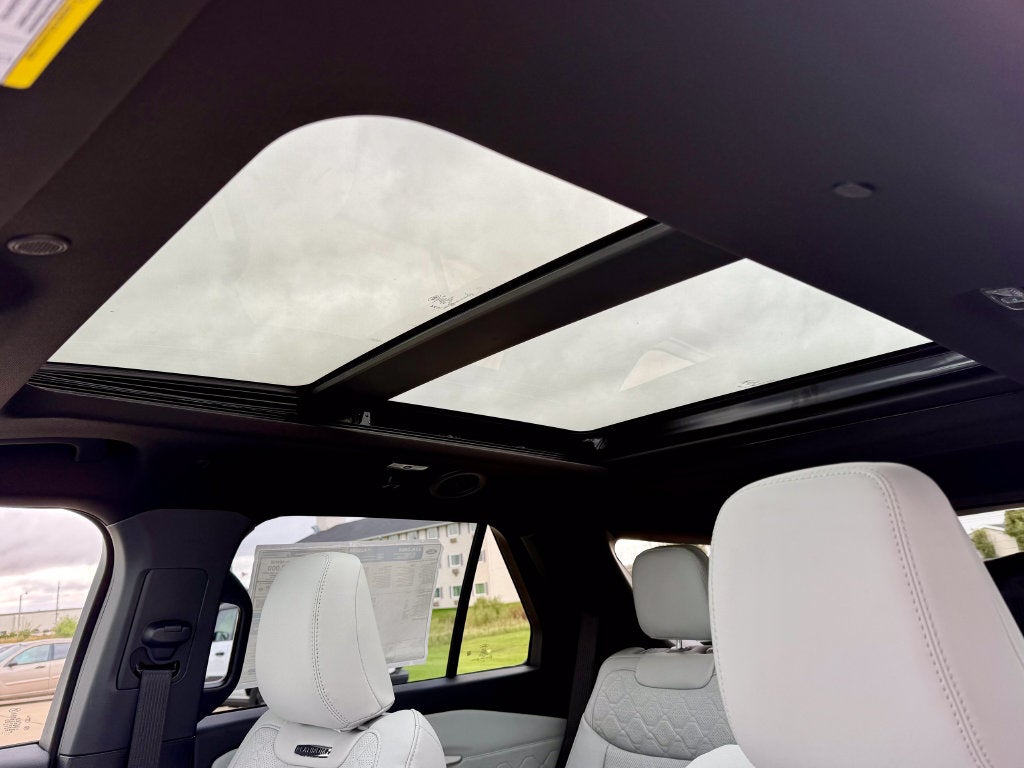 2027 Ford Explorer Platinum