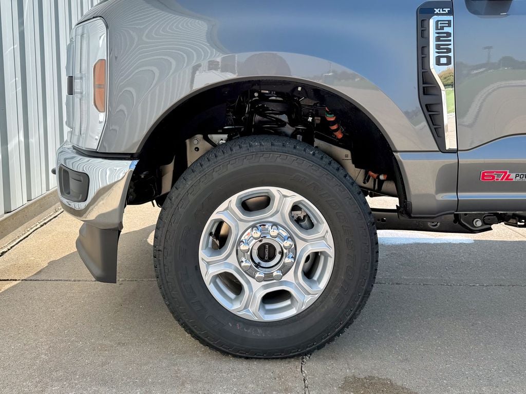 2026 Ford F-250SD XLT
