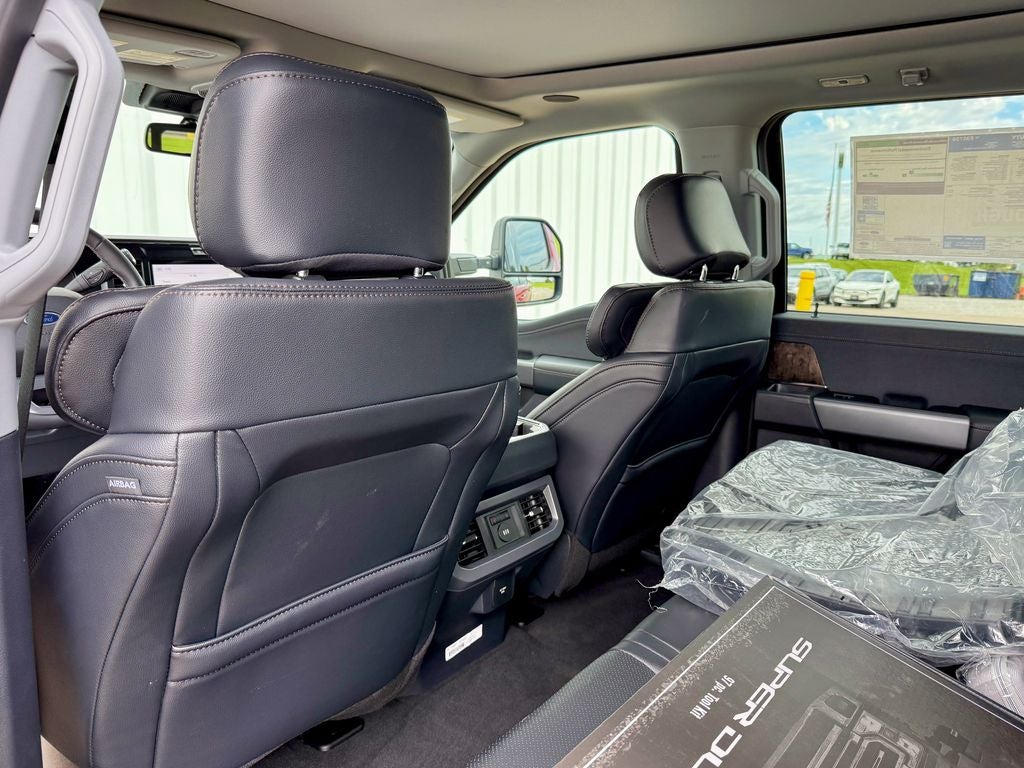 2026 Ford F-350SD Lariat