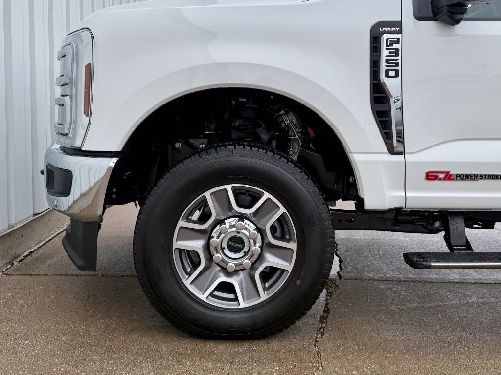 2026 Ford F-350SD Lariat