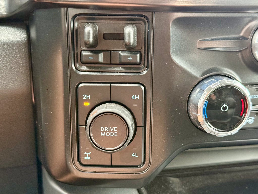 2026 Ford F-350SD Black Widow