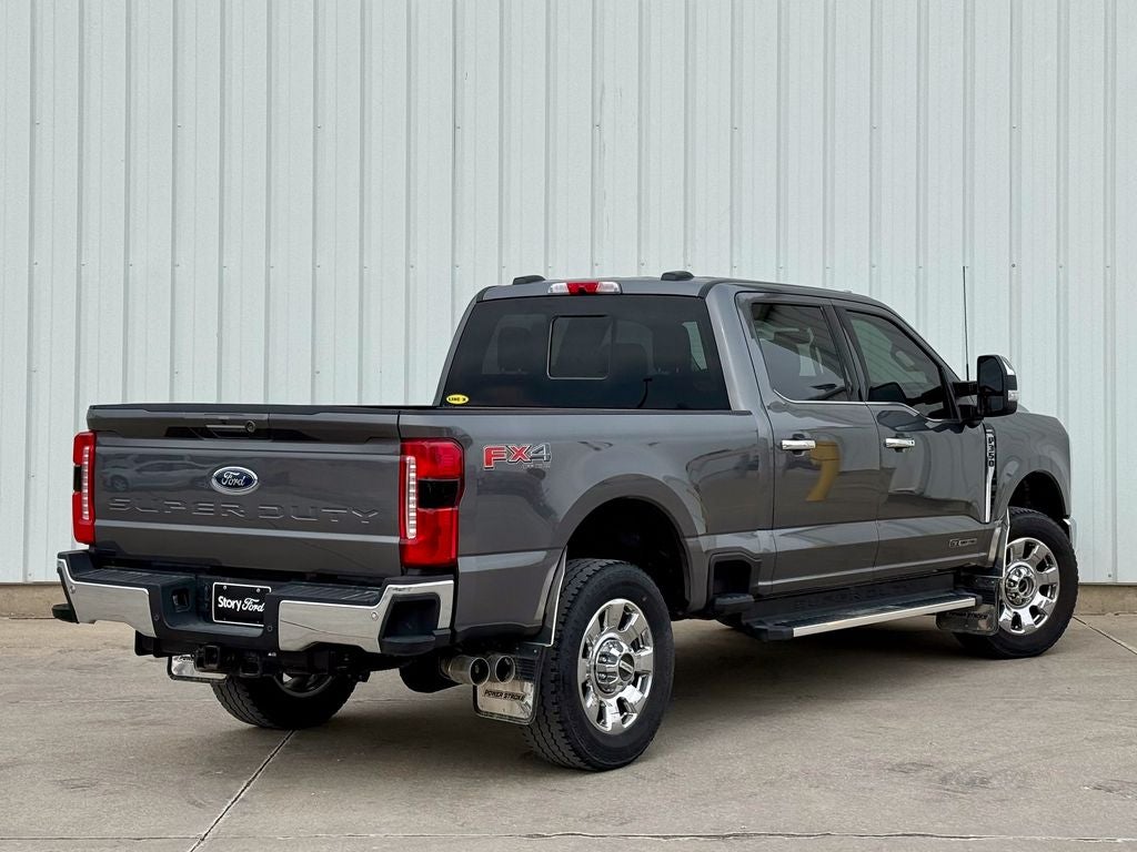 2023 Ford F-350SD Lariat