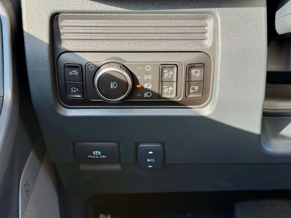 2025 Ford F-350SD Lariat