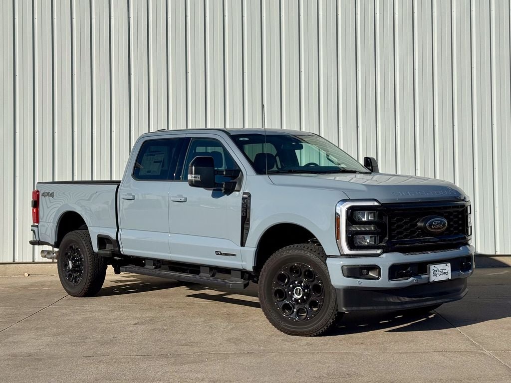 2025 Ford F-350SD Lariat