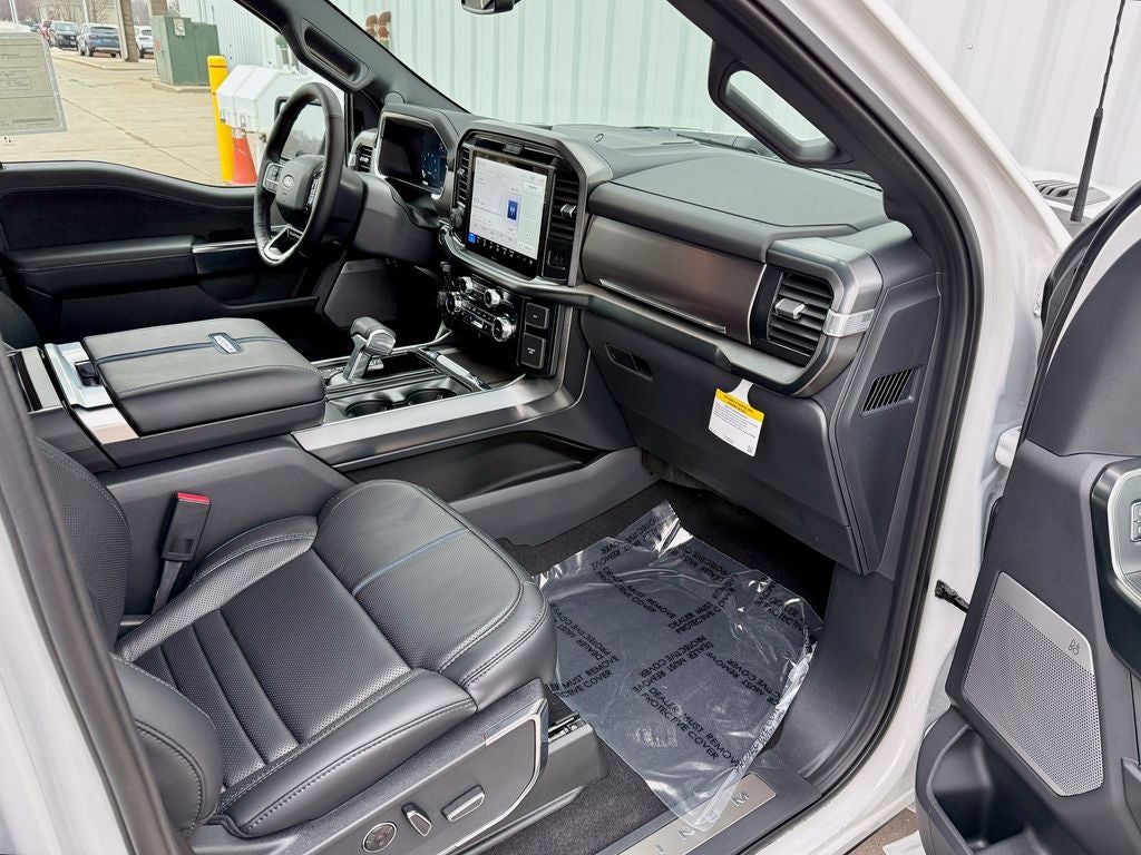 2025 Ford F-150 Platinum
