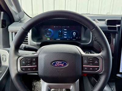 2025 Ford F-150 Lightning Flash