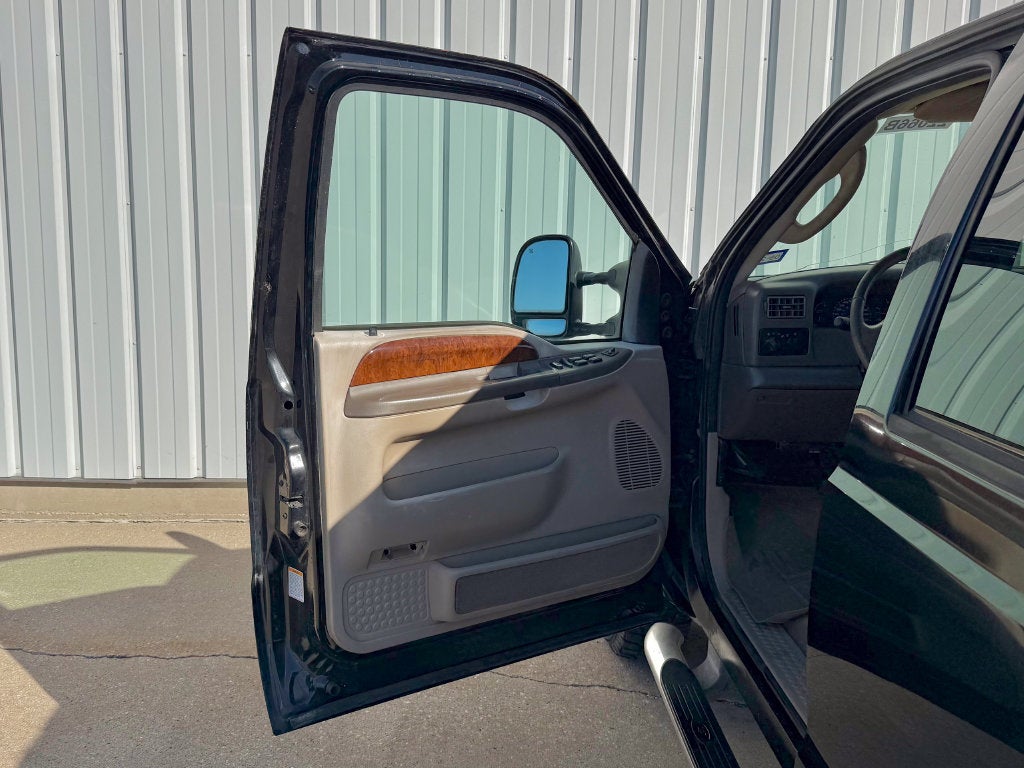 2003 Ford F-350SD Lariat DRW