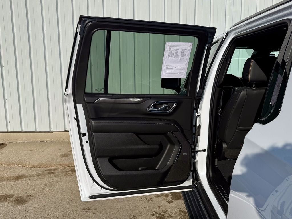 2023 GMC Yukon XL AT4