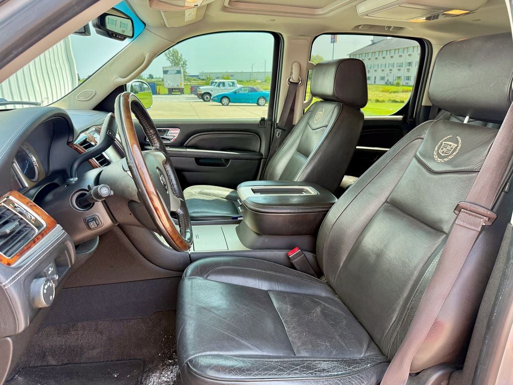 2013 Cadillac Escalade ESV Platinum Edition