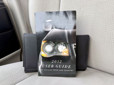 2012 Chrysler Town & Country Touring