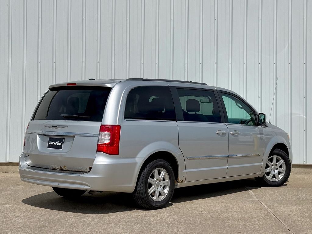 2012 Chrysler Town & Country Touring