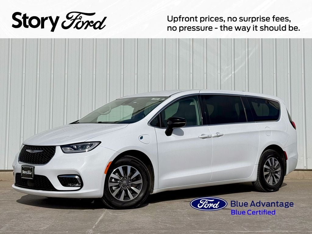 2024 Chrysler Pacifica Hybrid Select