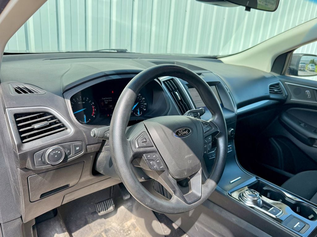 2020 Ford Edge SE