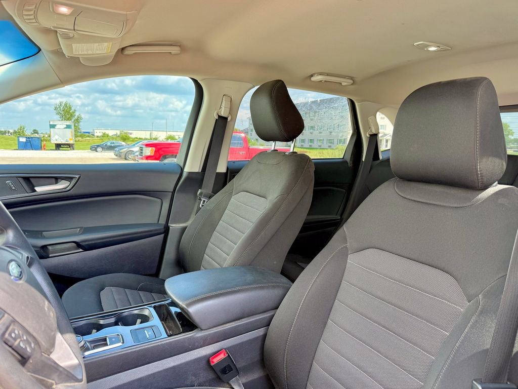 2020 Ford Edge SE