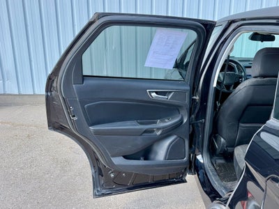 2020 Ford Edge SE