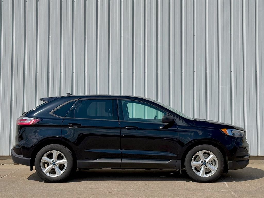 2020 Ford Edge SE