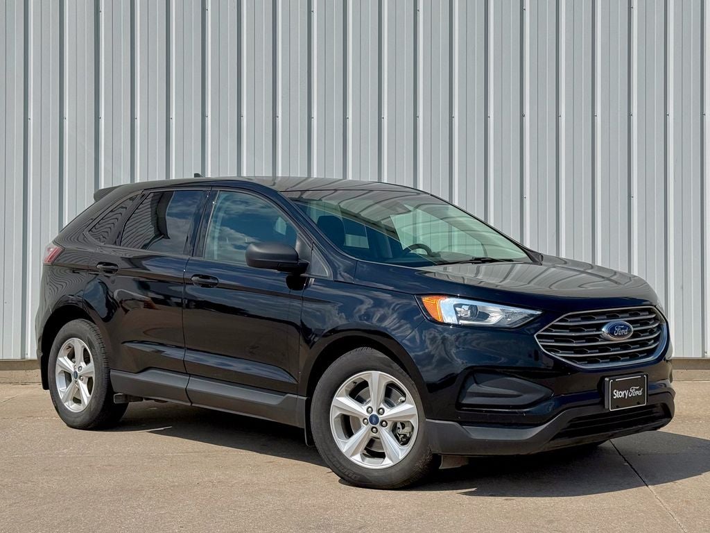 2020 Ford Edge SE