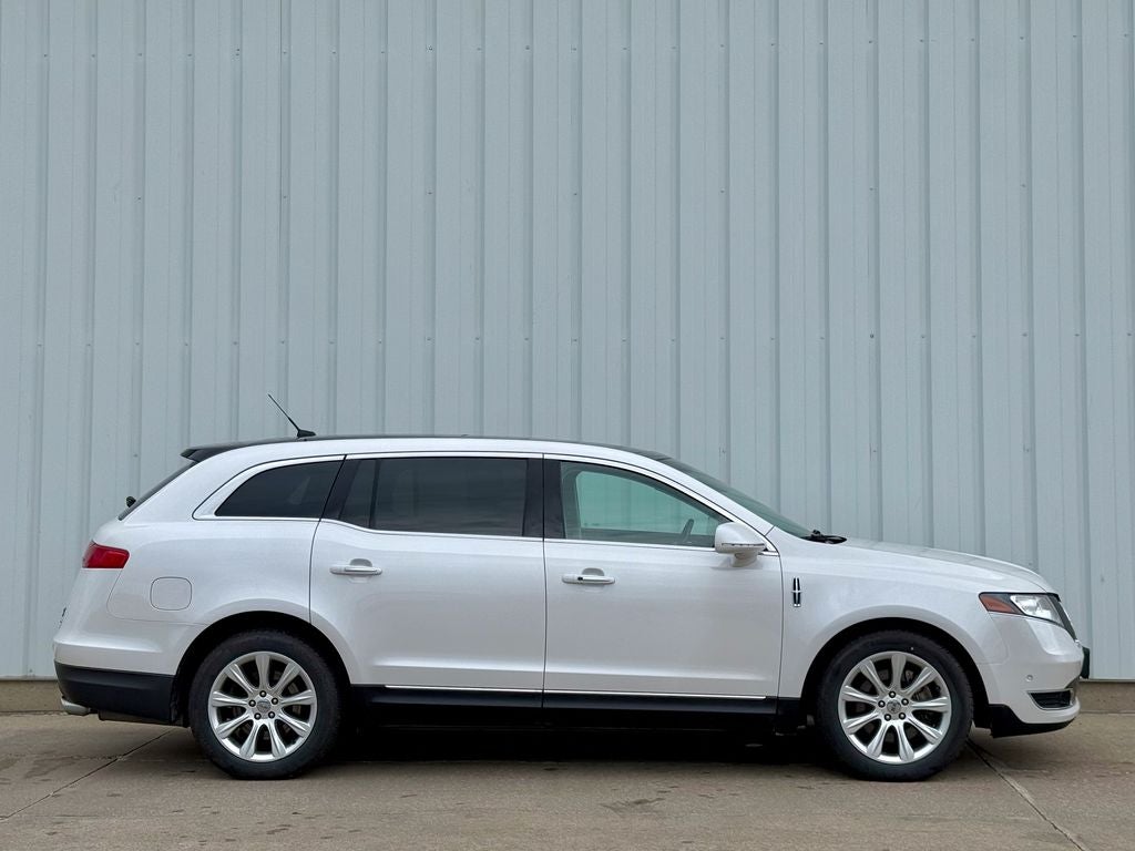 2016 Lincoln MKT EcoBoost