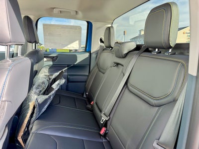 2025 Ford Maverick Lobo Standard