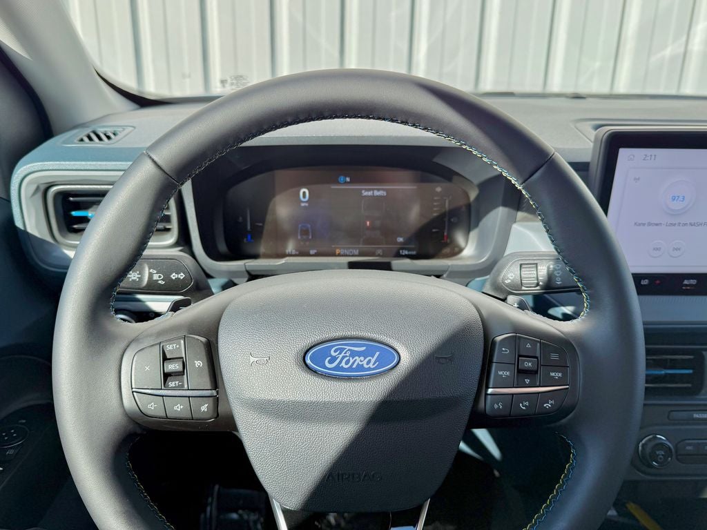 2025 Ford Maverick Lobo Standard