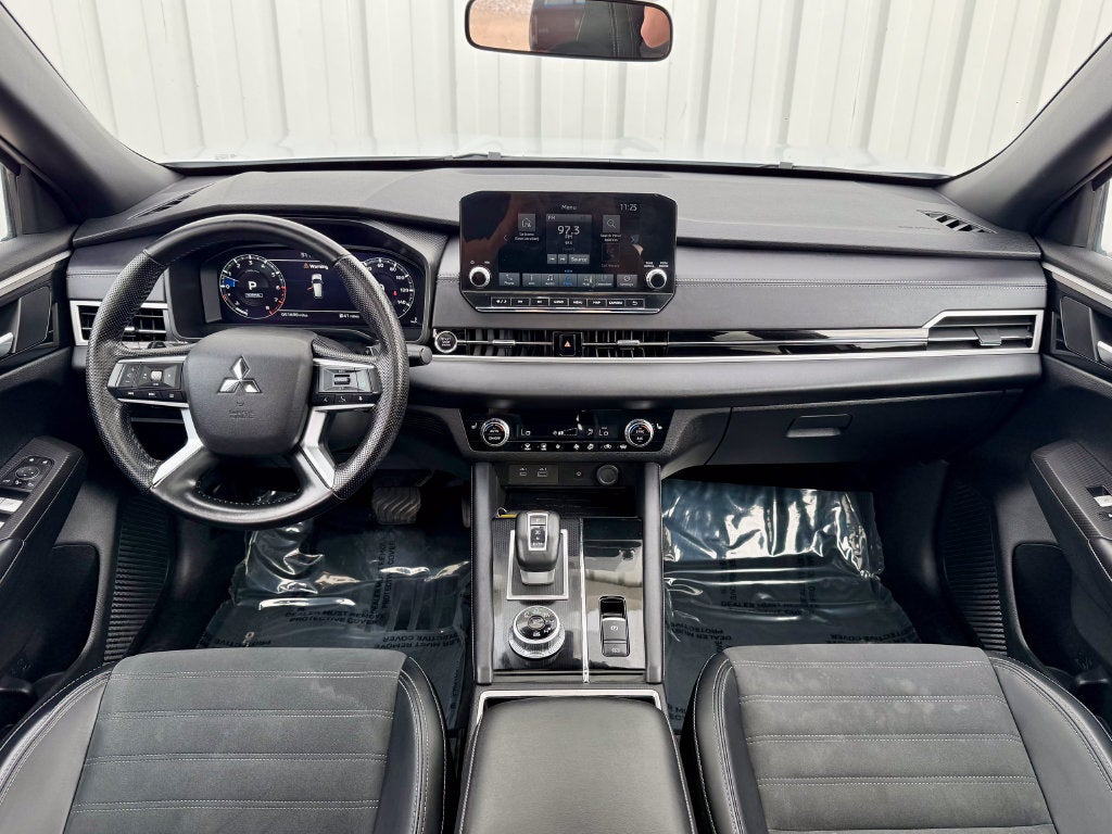 2024 Mitsubishi Outlander SE Black Edition