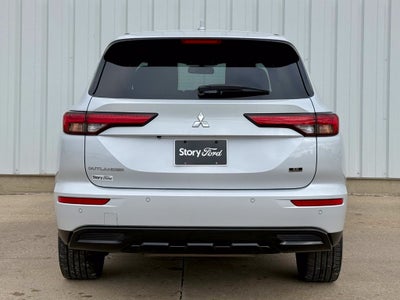 2024 Mitsubishi Outlander SE Black Edition